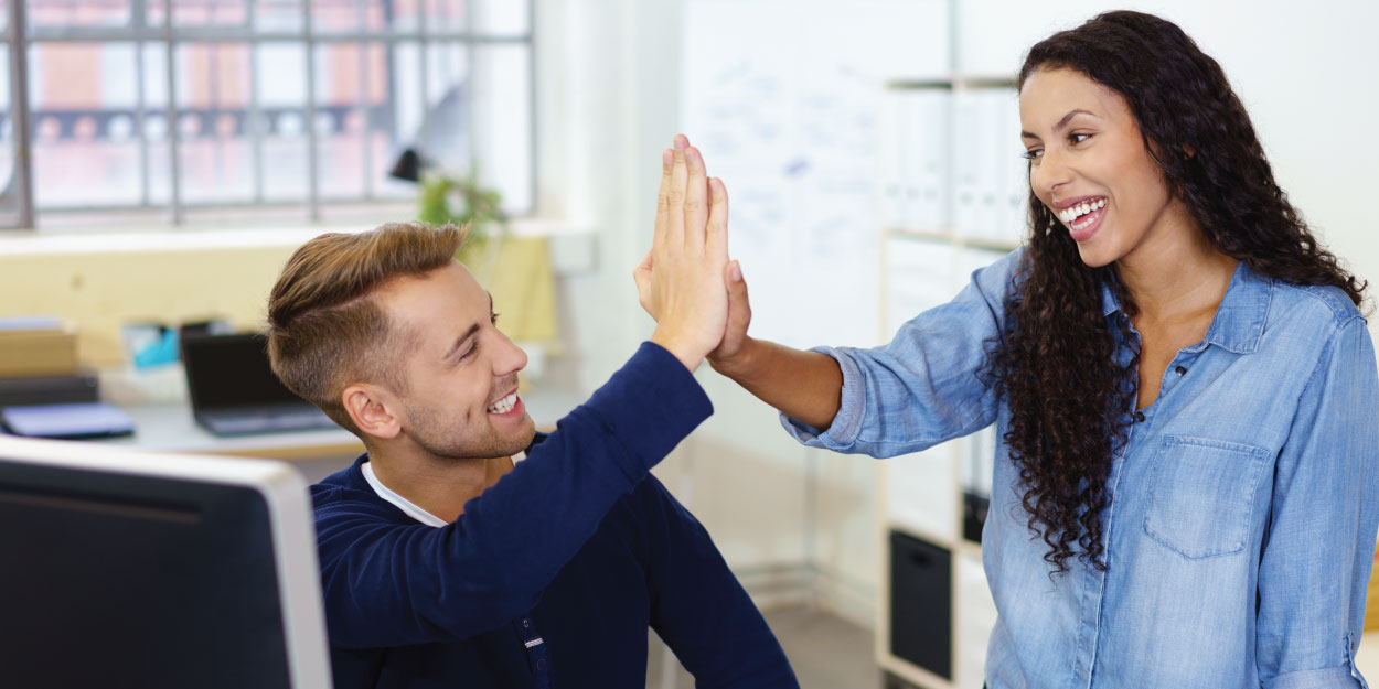 teamwork-hi-five